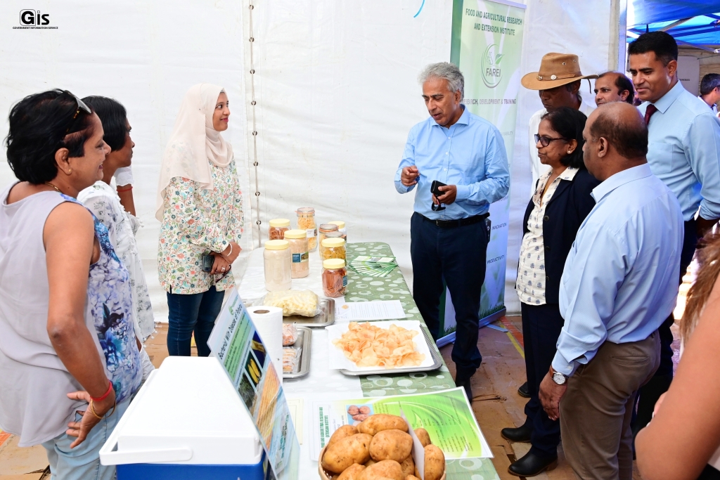 Agro-Industry: Minister Boolell calls for collaboration of all ...